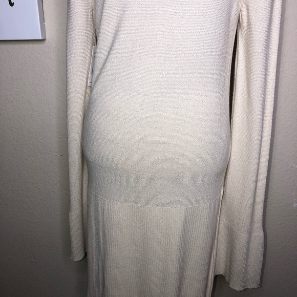 Free People V Neckline Cream Sweater Dress with Bell Sleeves Size Large - Picture 8 of 9